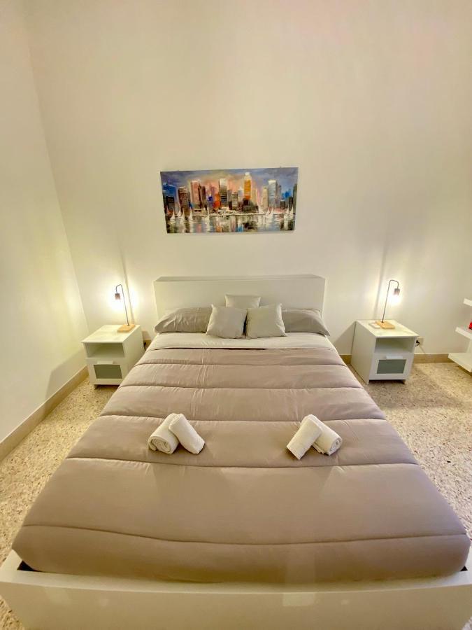 Appartamento Urban Poet Retreat - Casa Di Vincenzo E Andrea 2 Palermo Esterno foto